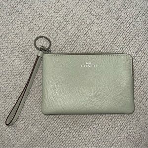 Coach Corner Zip Wristlet Light Sage Green